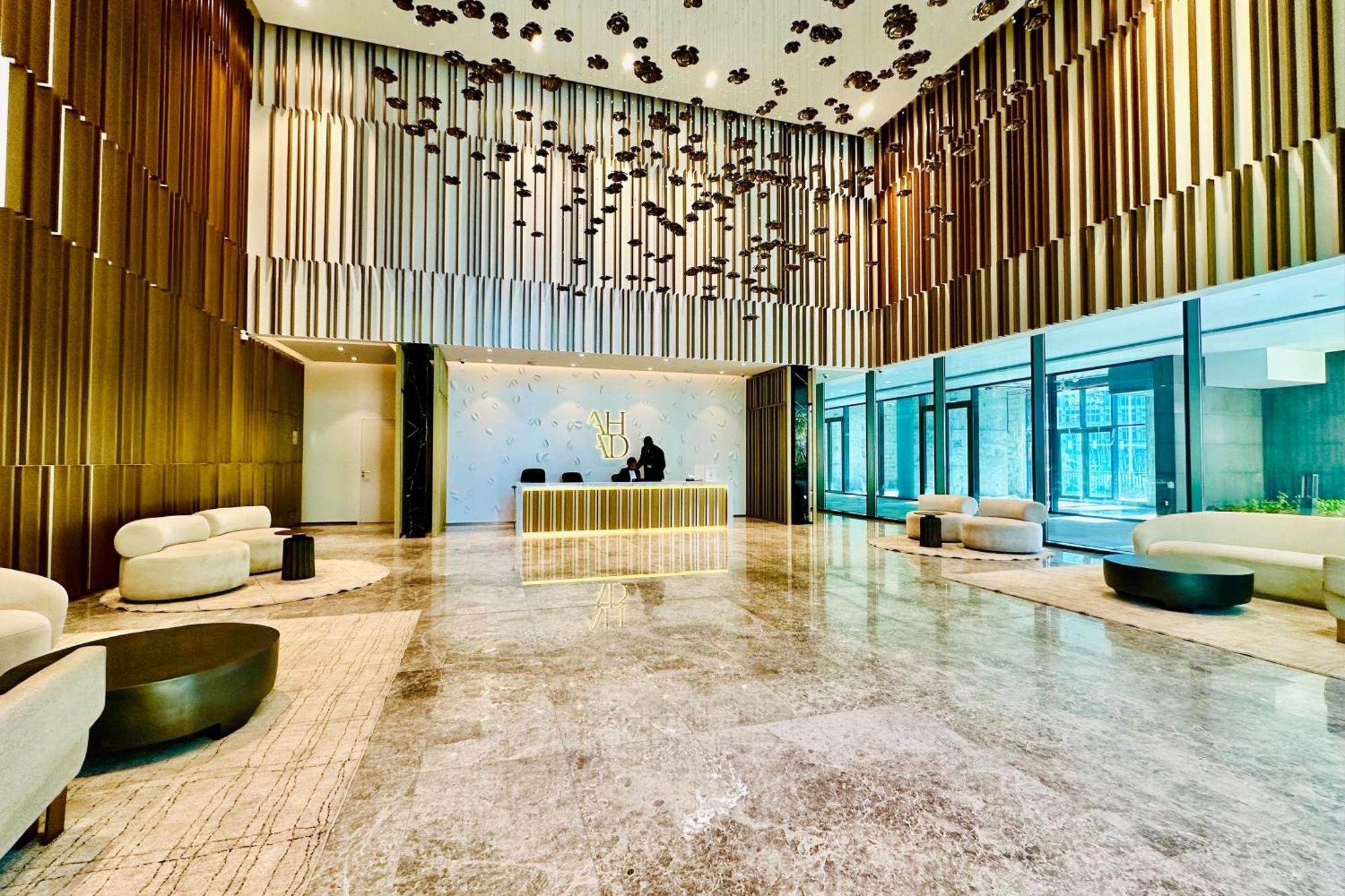Vserve Modern Oasis Canal & Burj Views *
