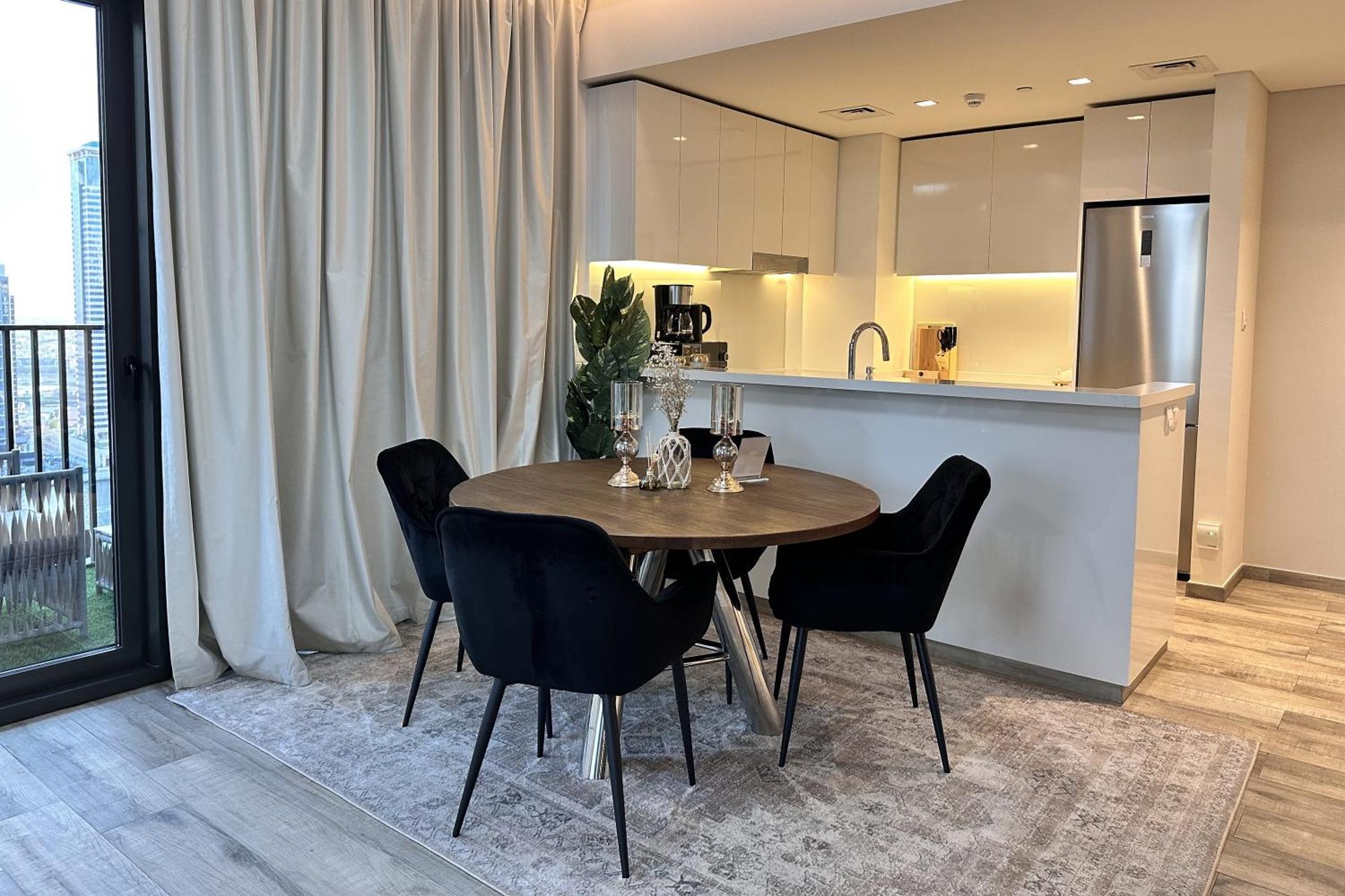 Apartment Vserve Modern Oasis Canal & Burj Views *