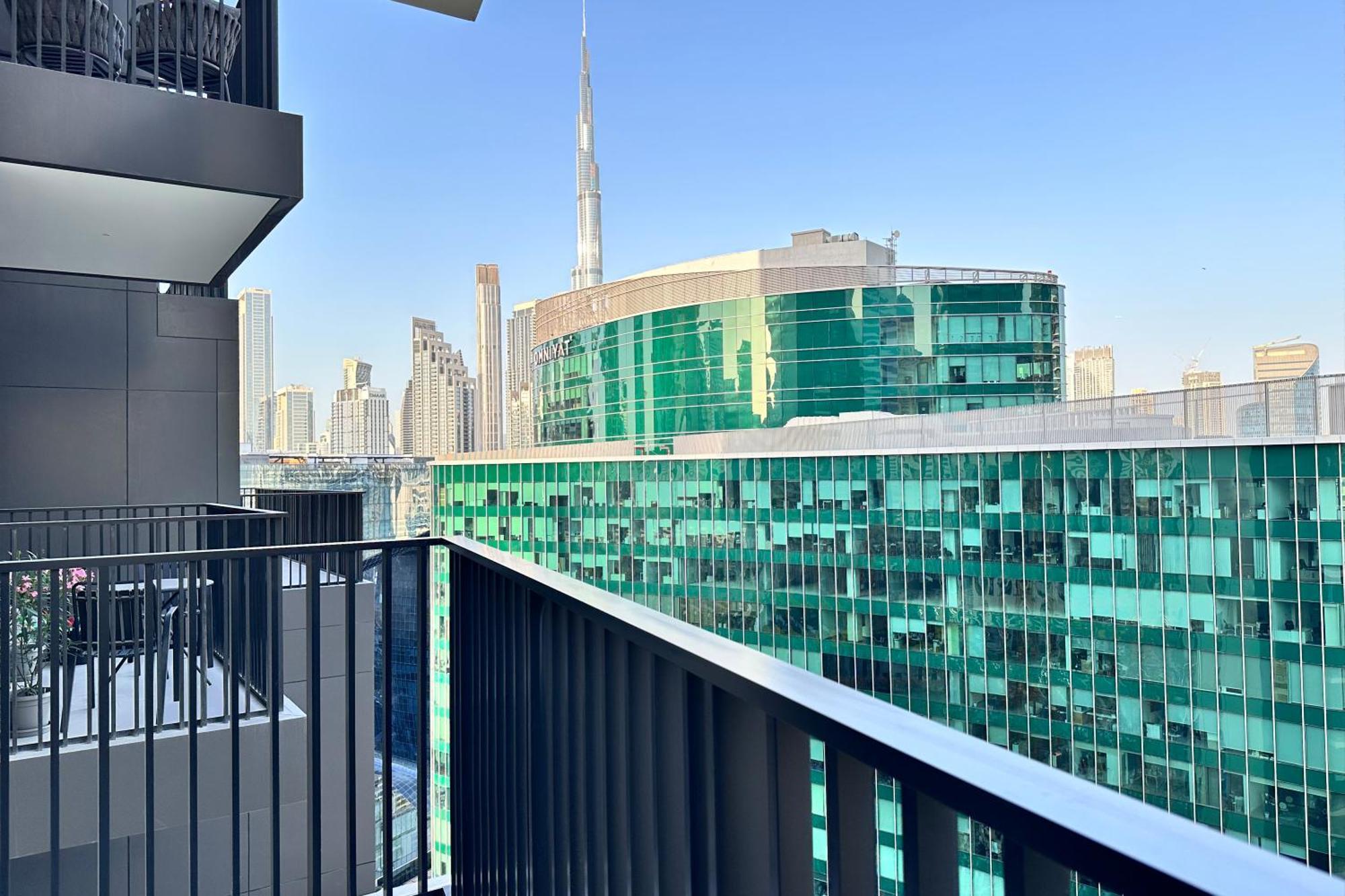 Vserve Modern Oasis Canal & Burj Views *