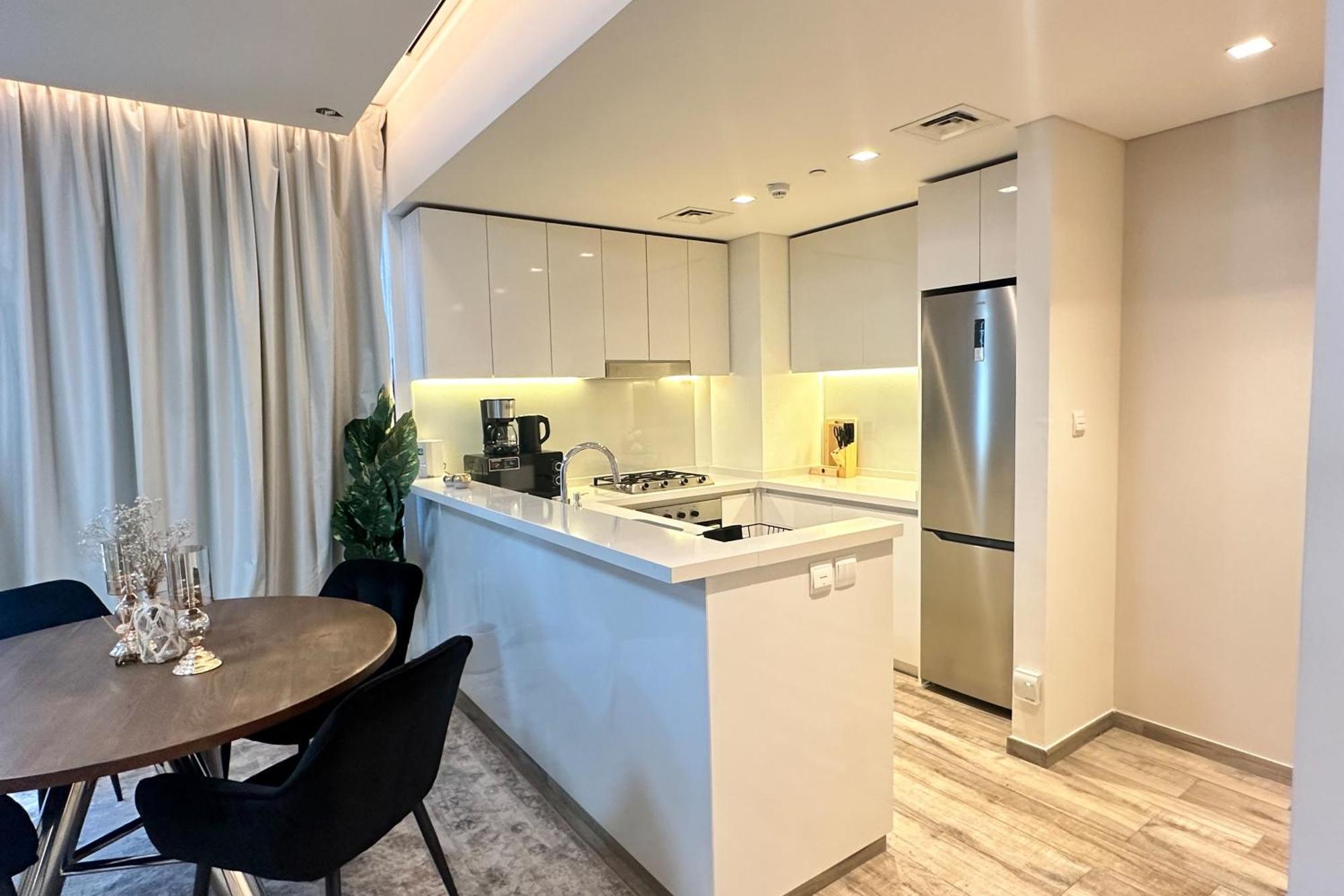 Apartment Vserve Modern Oasis Canal & Burj Views Dubai